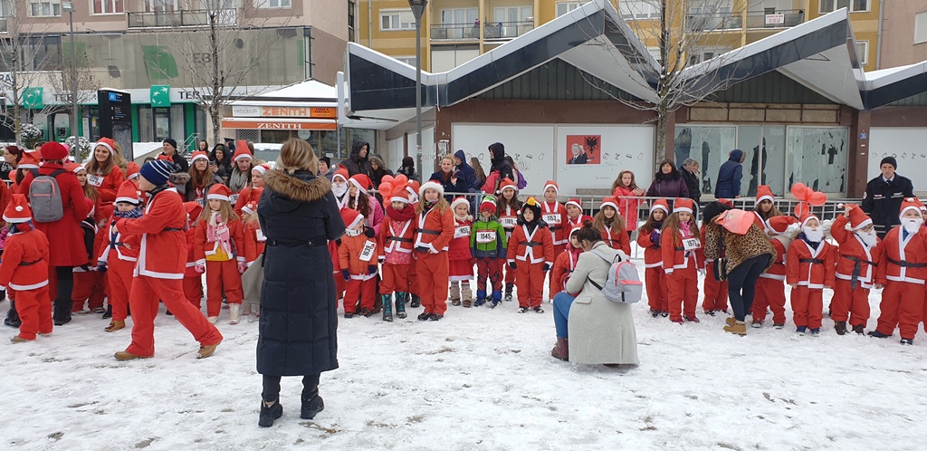 Ever seen so many Santas under four feet tall?