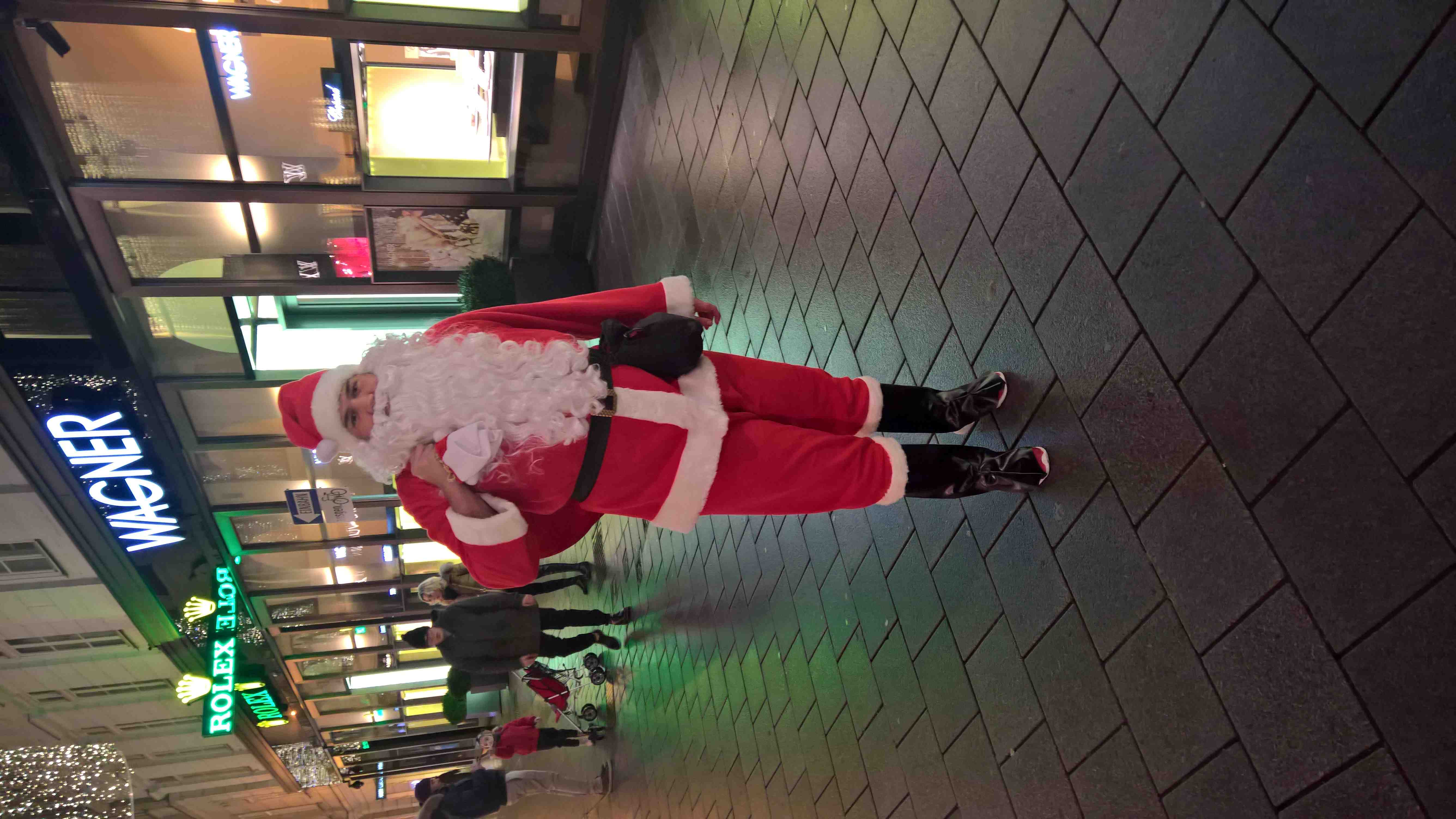 Santa's Doing Some Christmas Shopping....Someone's Been Good!